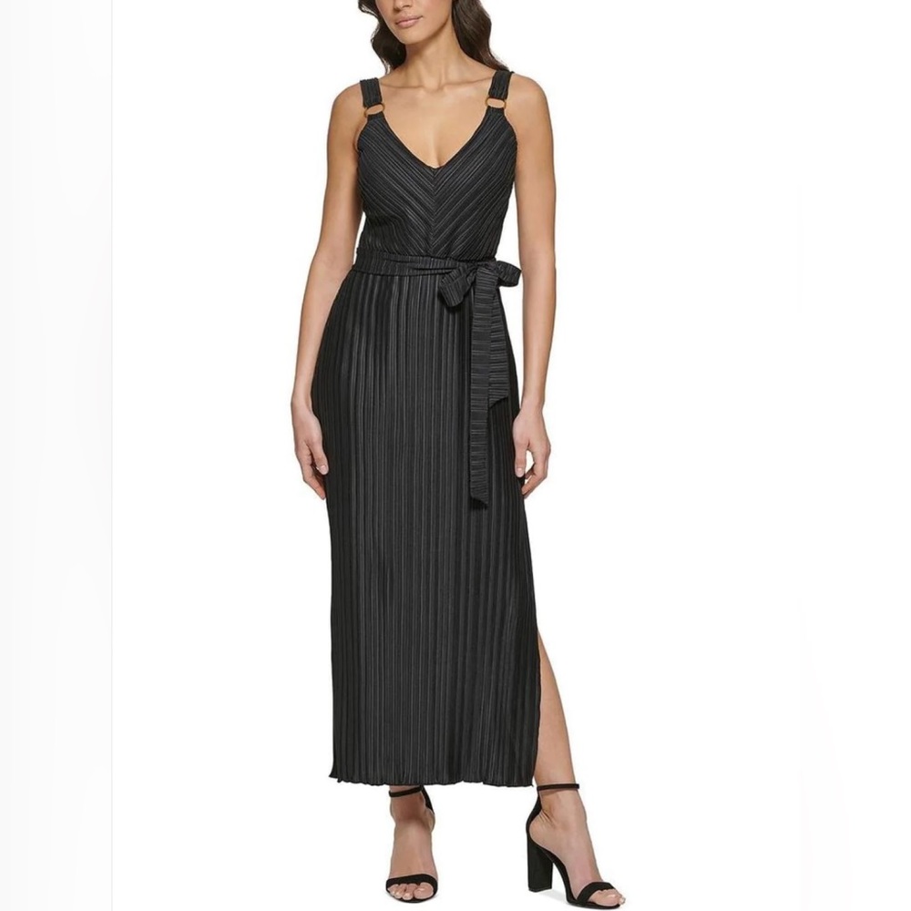 NWT GUESS Women’s Black Pleated V-Neck Maxi Belted Cocktail Dress Size 8